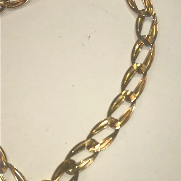 Elegant Gold Chain Necklace Free with purchase. - Picture 3 of 3